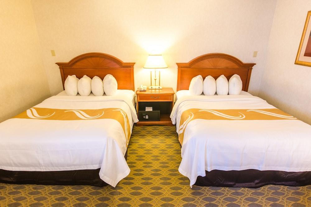 Quality Inn & Suites University Laramie Eksteriør bilde